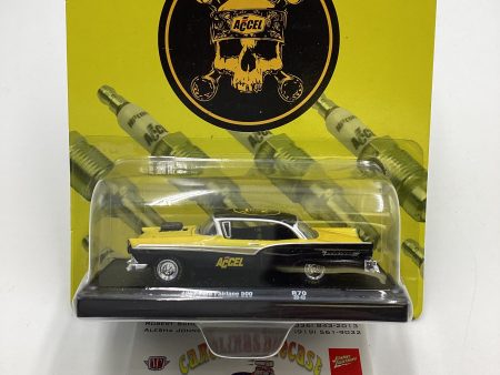 M2 Machines Auto Drivers Accel 1957 Ford Fairlane 500 Black Yellow R70 190C Hot on Sale