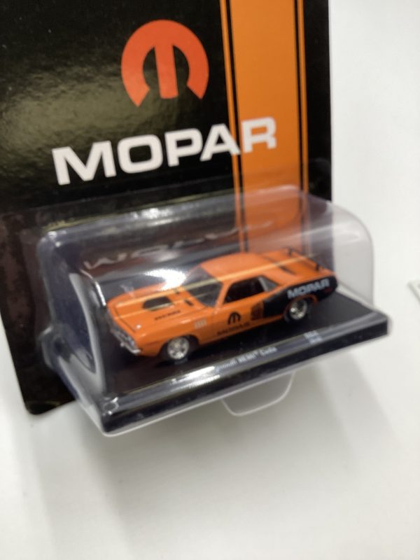 M2 Machines Auto Driver Mopar 1971 Plymouth Hemi Cuda Orange R64 192E Cheap